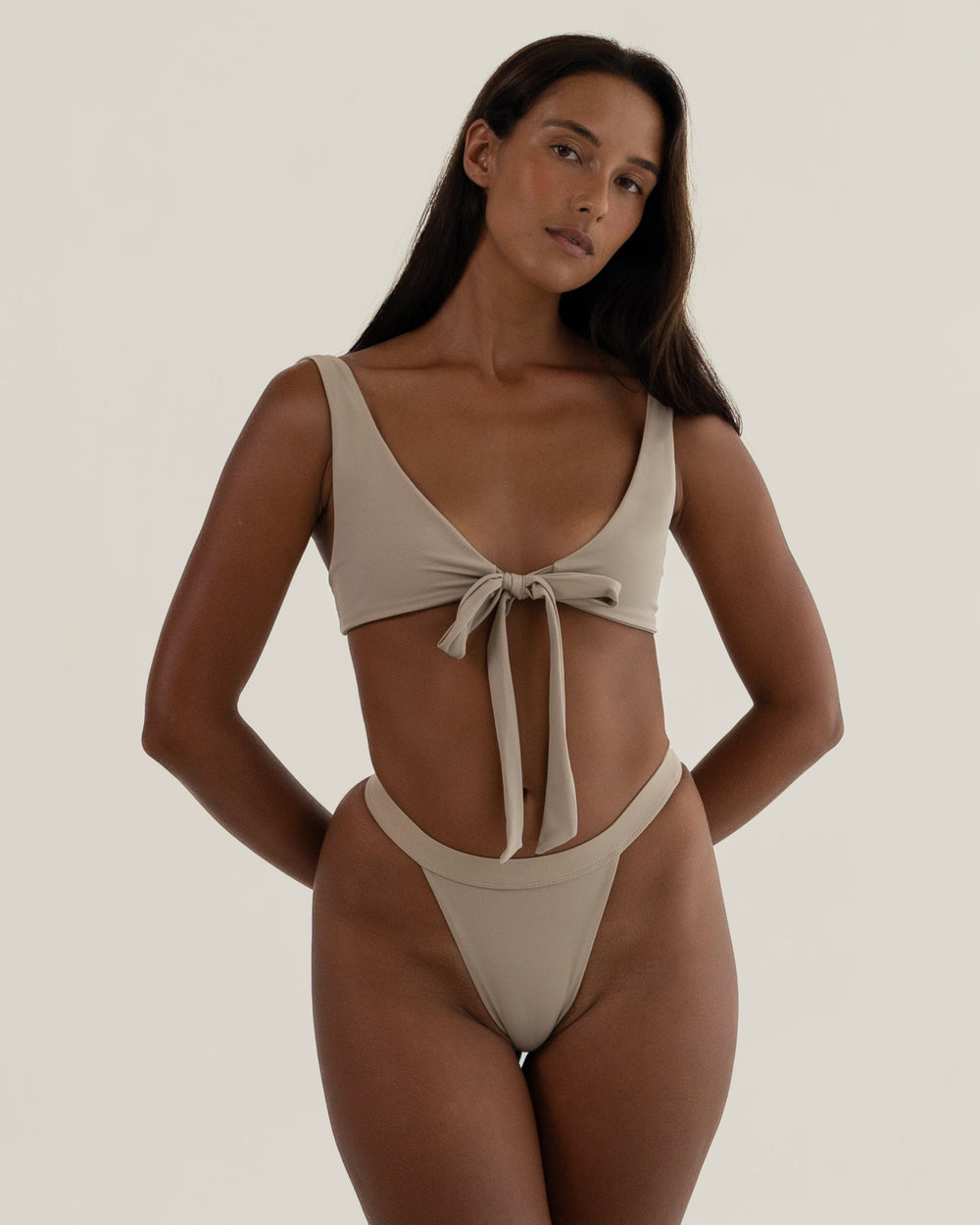 Nude Triangle Set
